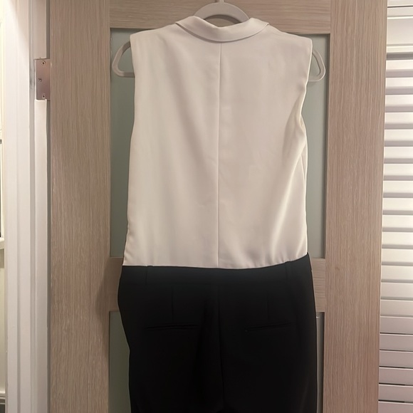 Vest jumpsuit with shoulder pads - Picture 5 of 7